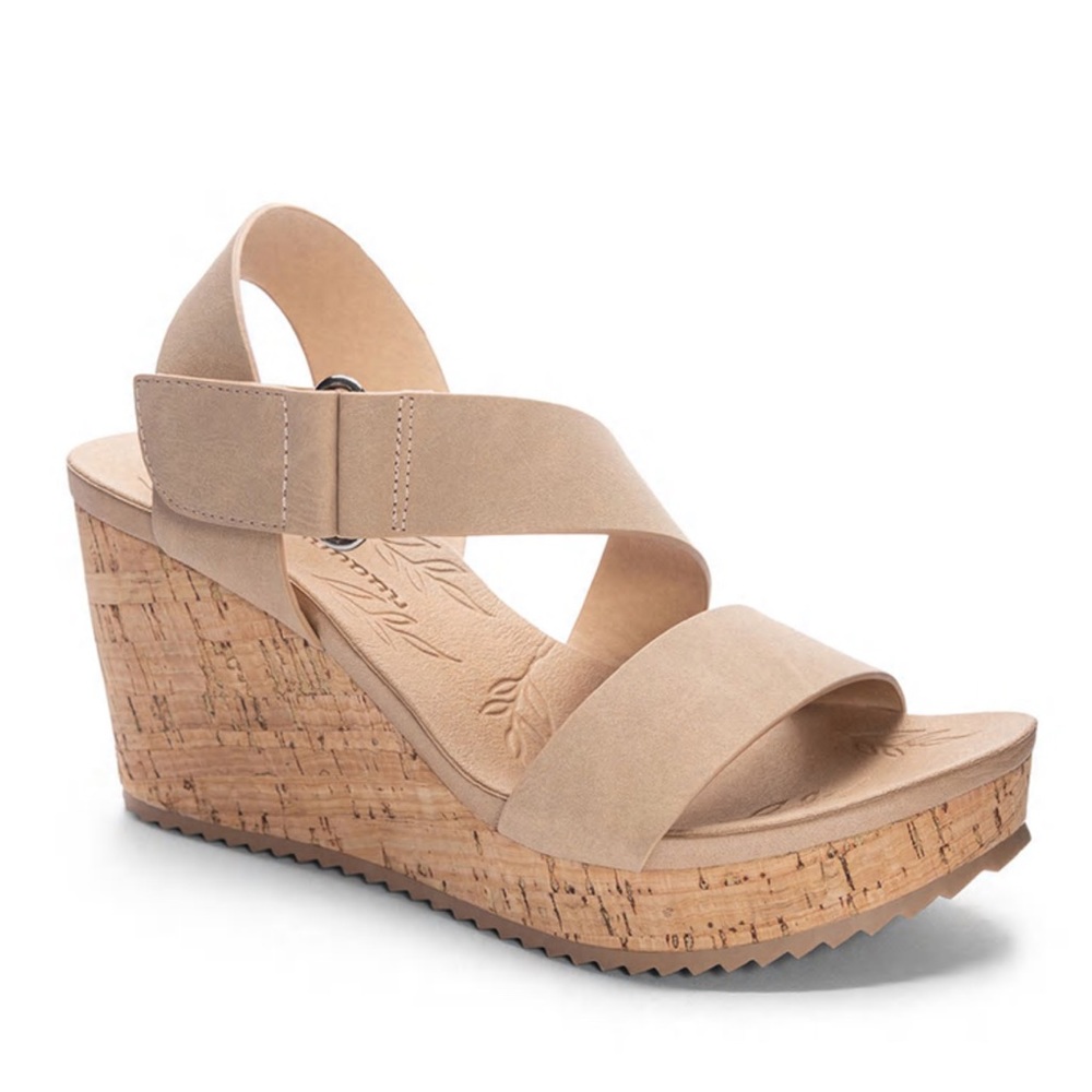CL by Laundry Kingly Women’s Wedge Sandals